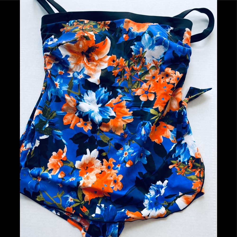 Rose Marie Reid 16W one piece bathing suit. Never worn. NWOT. Non-smoking home.